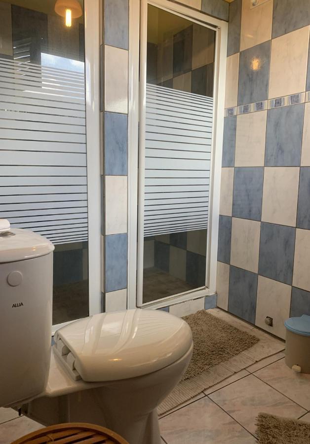 Hebergement Mouchas F4 - Dans Villa Les Polycias Sainte-Luce Exterior photo